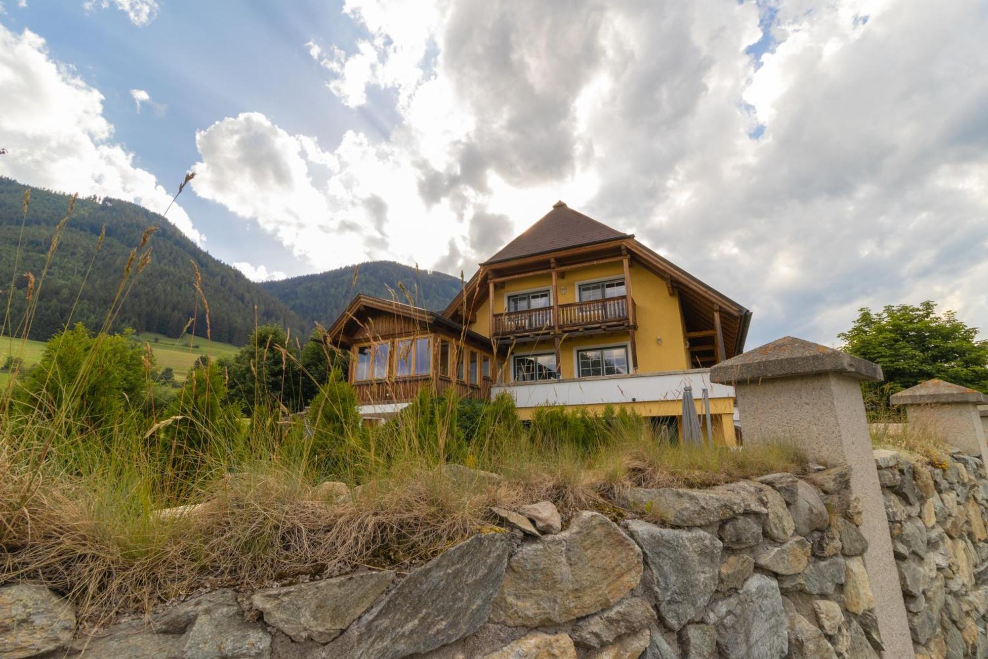 Lungauer Baerensuiten Mauterndorf  Buitenkant foto