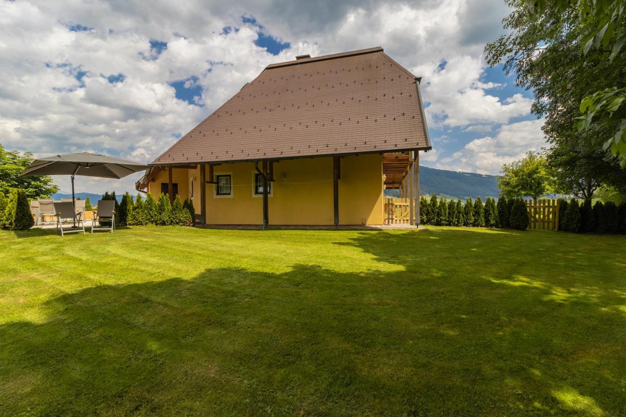 Lungauer Baerensuiten Mauterndorf  Buitenkant foto